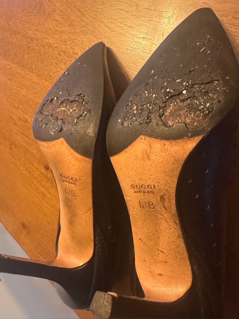 Gucci Black Pointed Toe High Heels with Silver double G - Picture 5 of 6